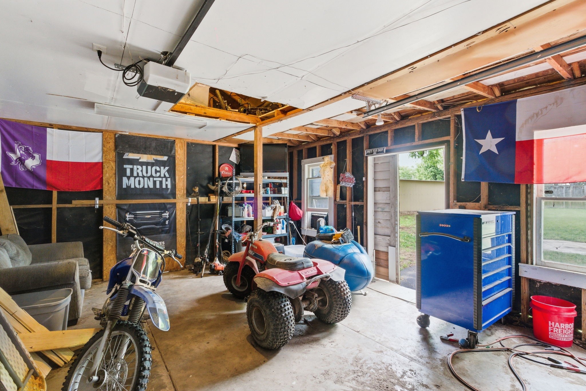 525 S Austin Street De Leon TX 76444