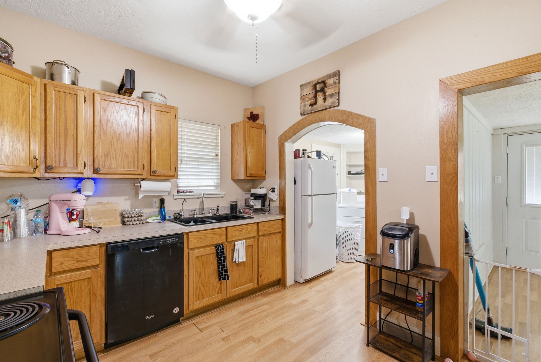 525 S Austin Street De Leon TX 76444
