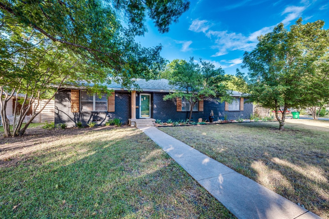 405 Richmond Lane Waxahachie TX 75165
