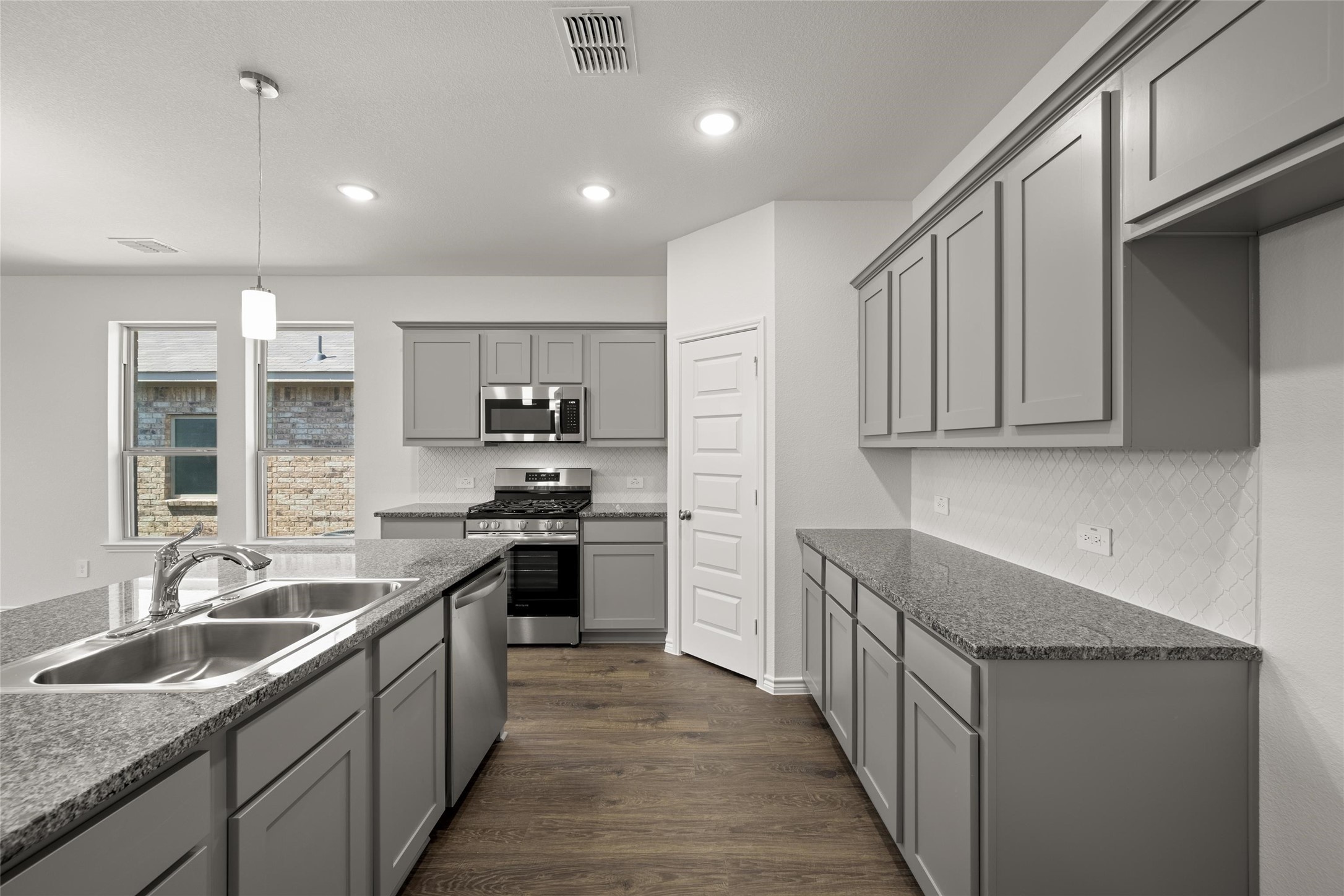 1913 Seminole Drive Cleburne TX 76033