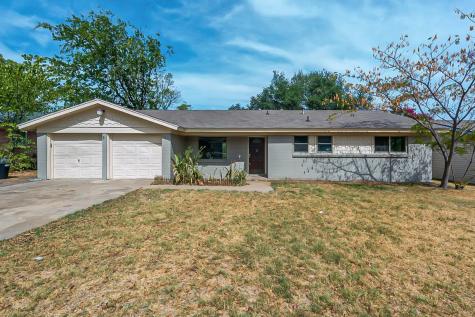 812 Mccurry Avenue Bedford TX 76022