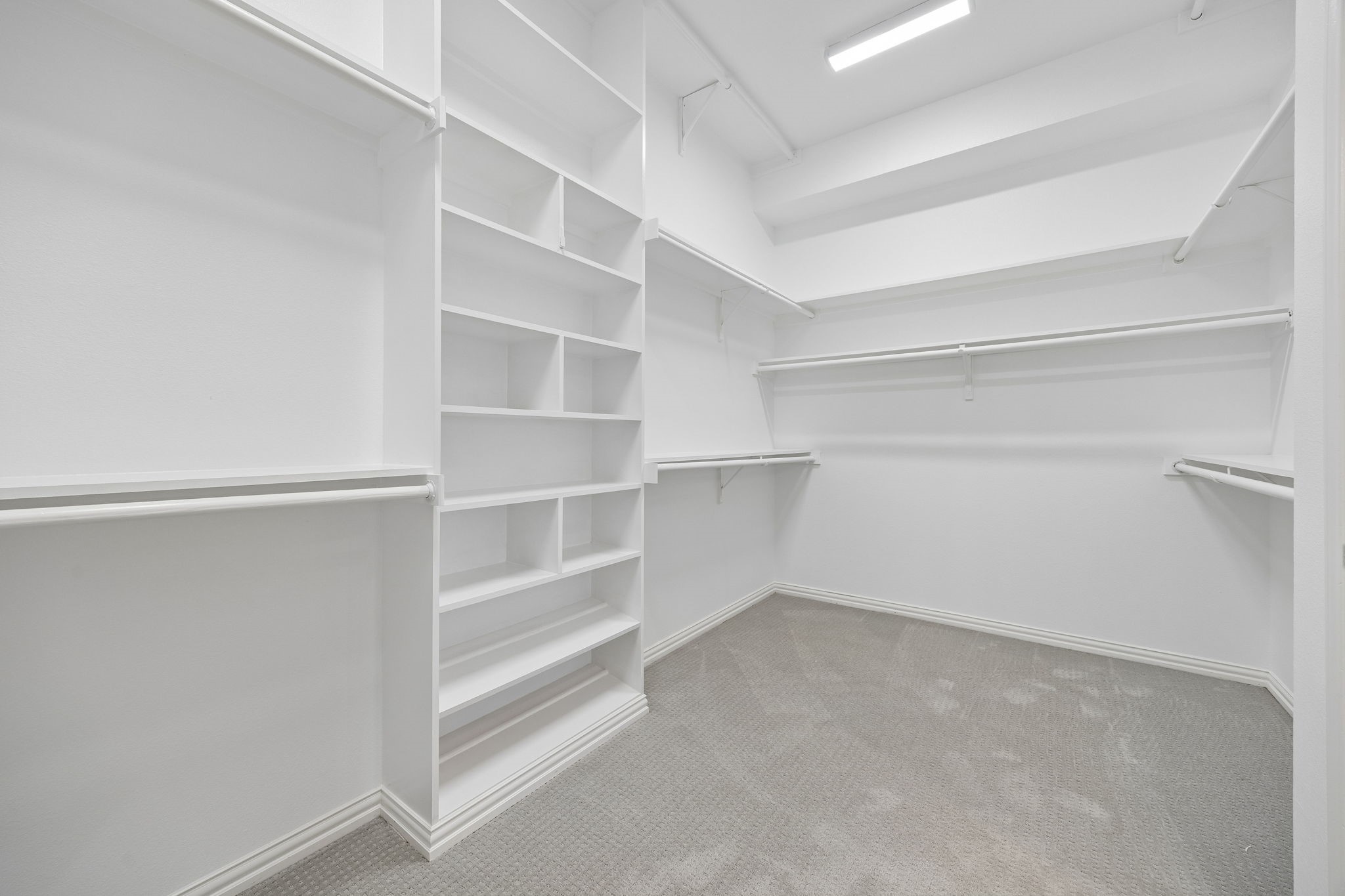 2323 Allen Street Dallas TX 75204