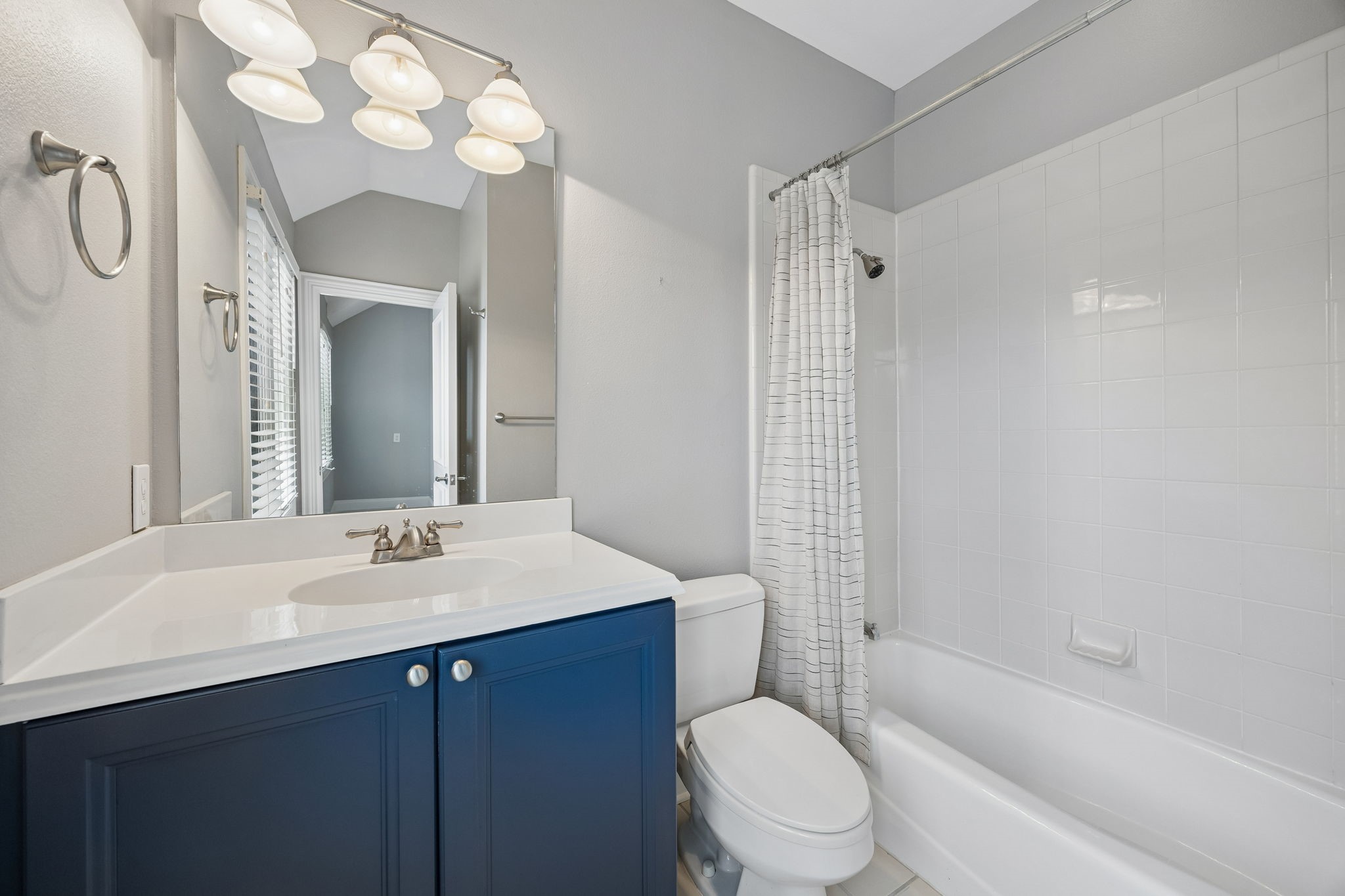 2323 Allen Street Dallas TX 75204