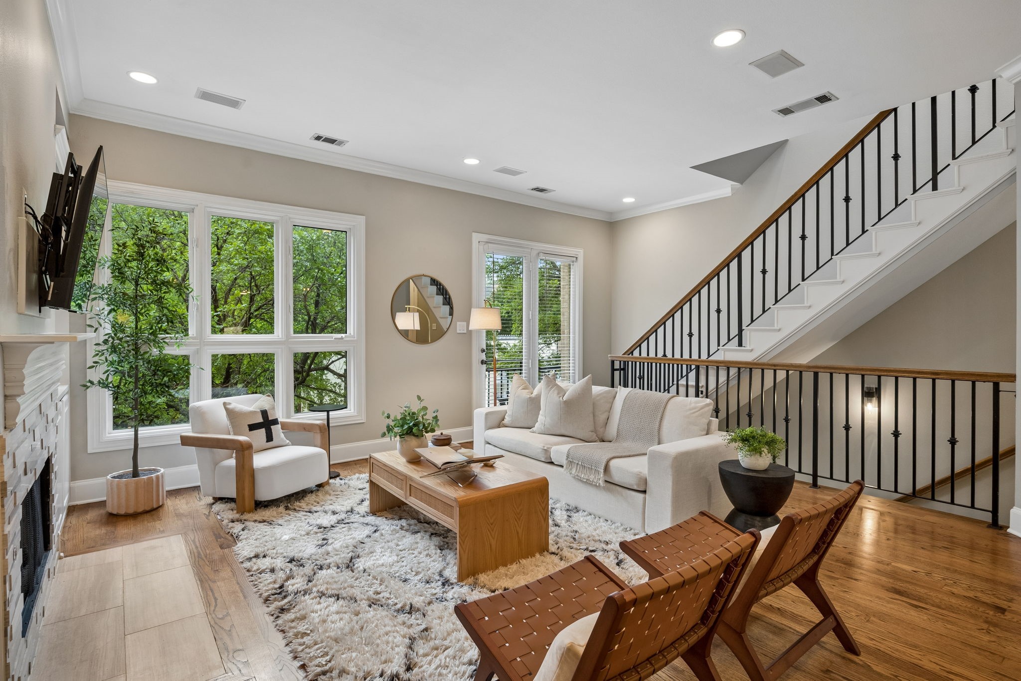 2323 Allen Street Dallas TX 75204