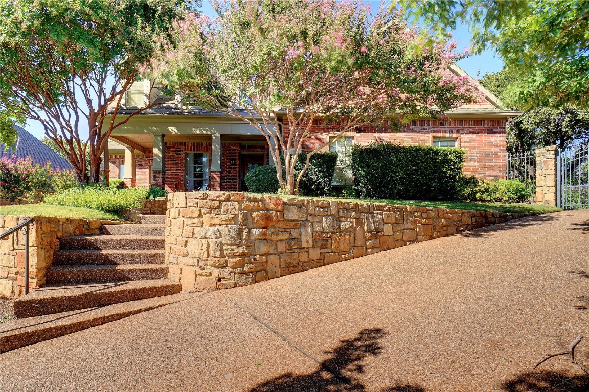 4001 Harvestwood Court Grapevine TX 76051