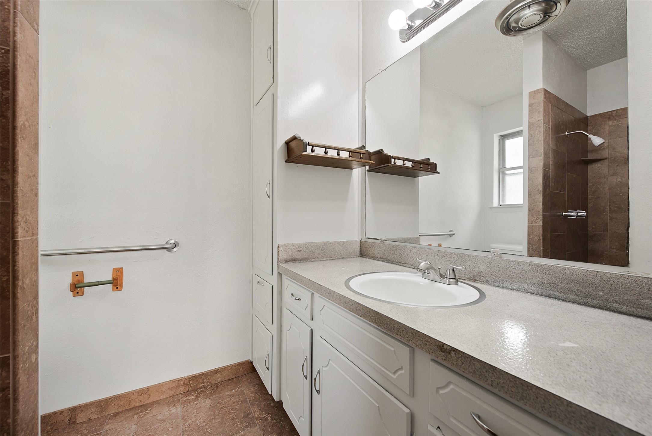657 Sue Ann Lane Burleson TX 76028