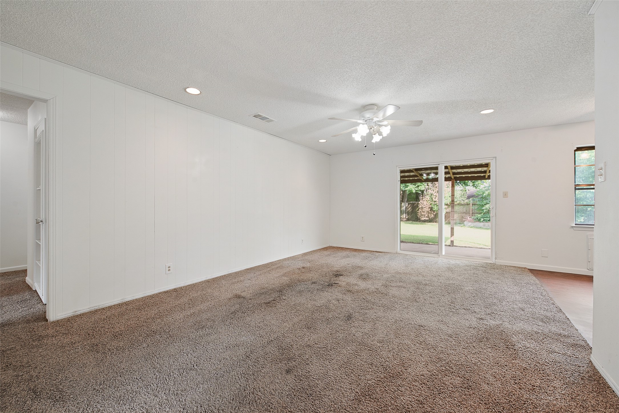 657 Sue Ann Lane Burleson TX 76028