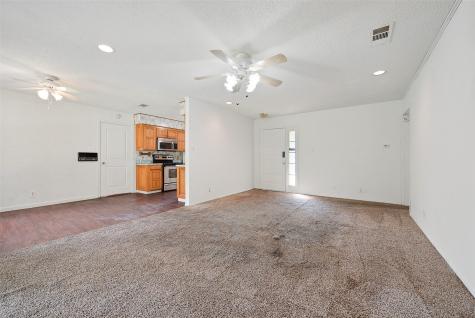 657 Sue Ann Lane Burleson TX 76028