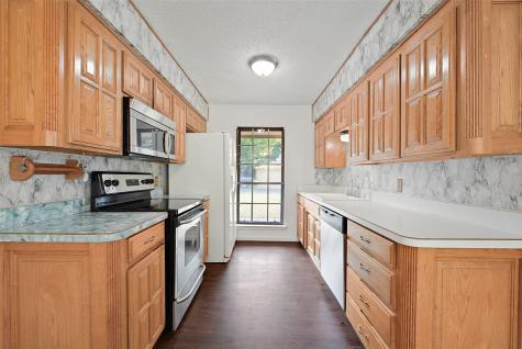 657 Sue Ann Lane Burleson TX 76028