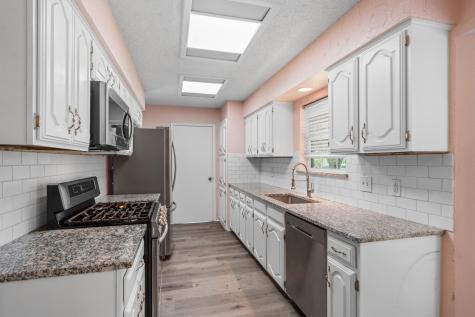 2213 Big Bend Drive Carrollton TX 75007