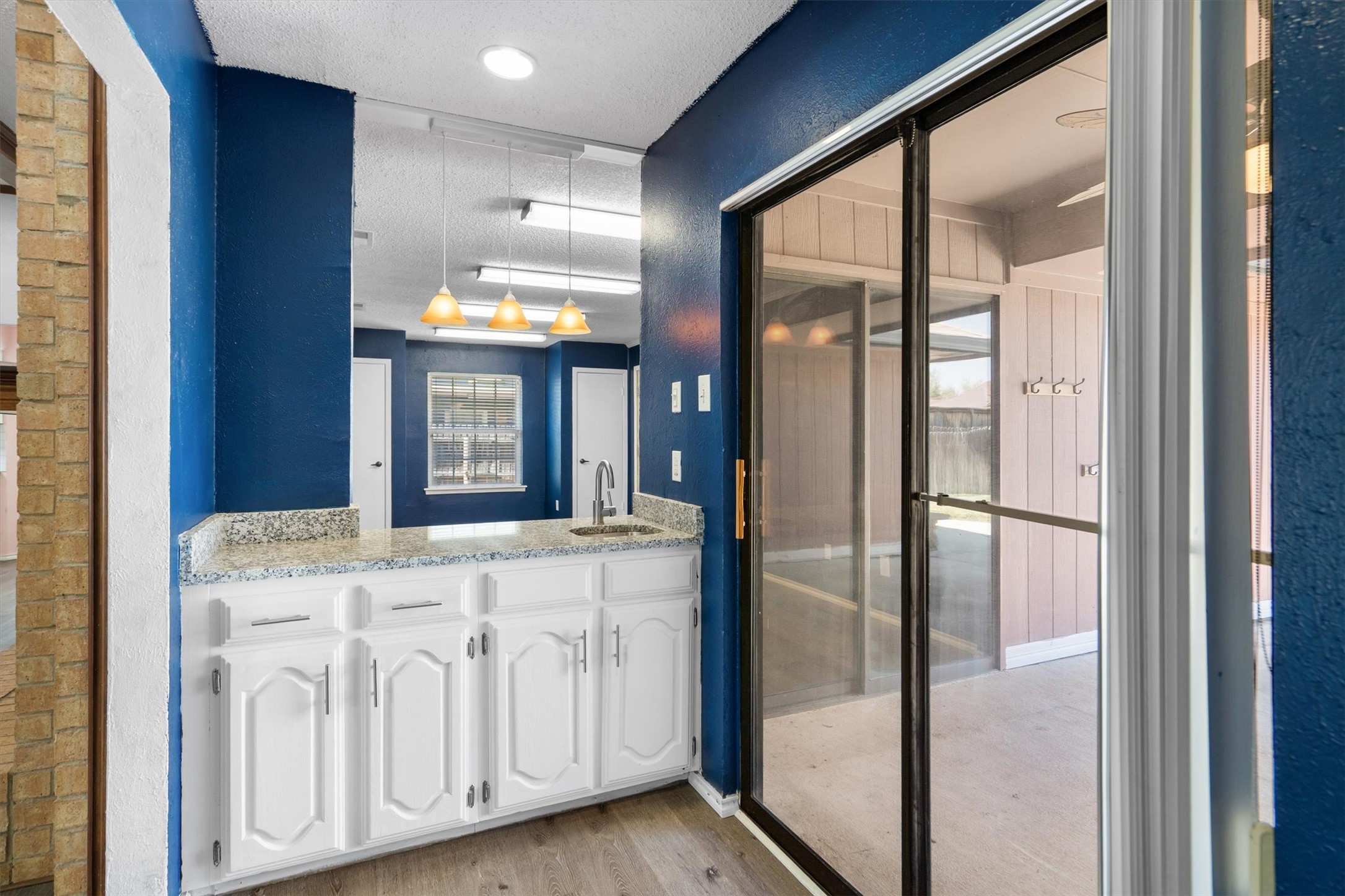 2213 Big Bend Drive Carrollton TX 75007