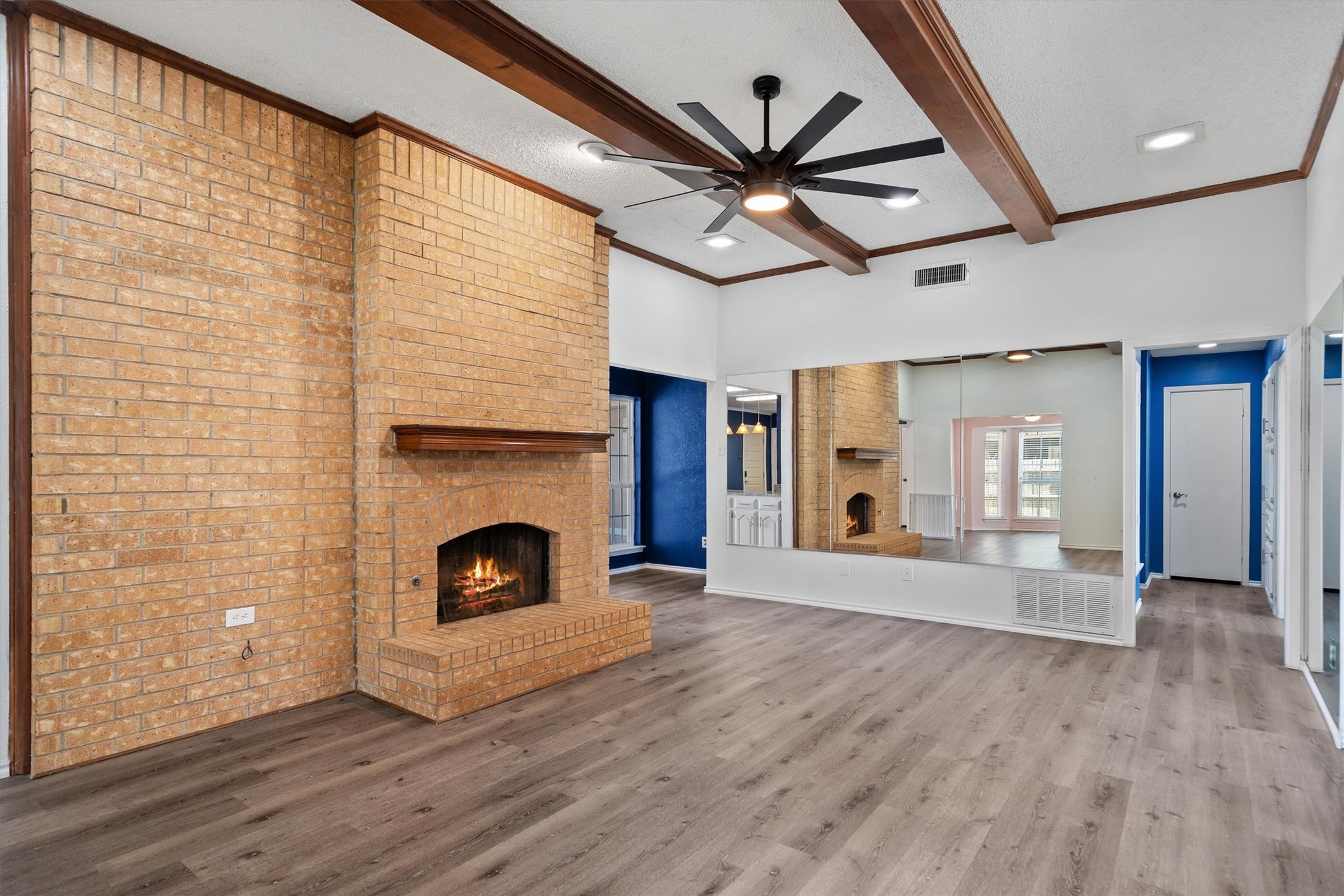 2213 Big Bend Drive Carrollton TX 75007