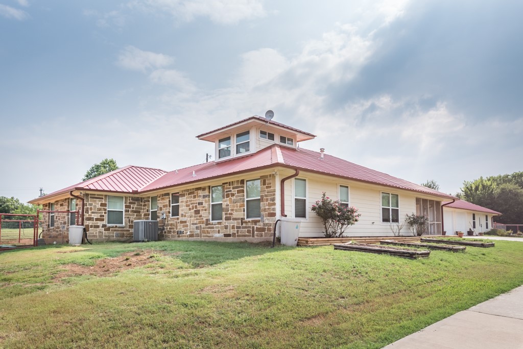 2517 County Road 805b Cleburne TX 76031