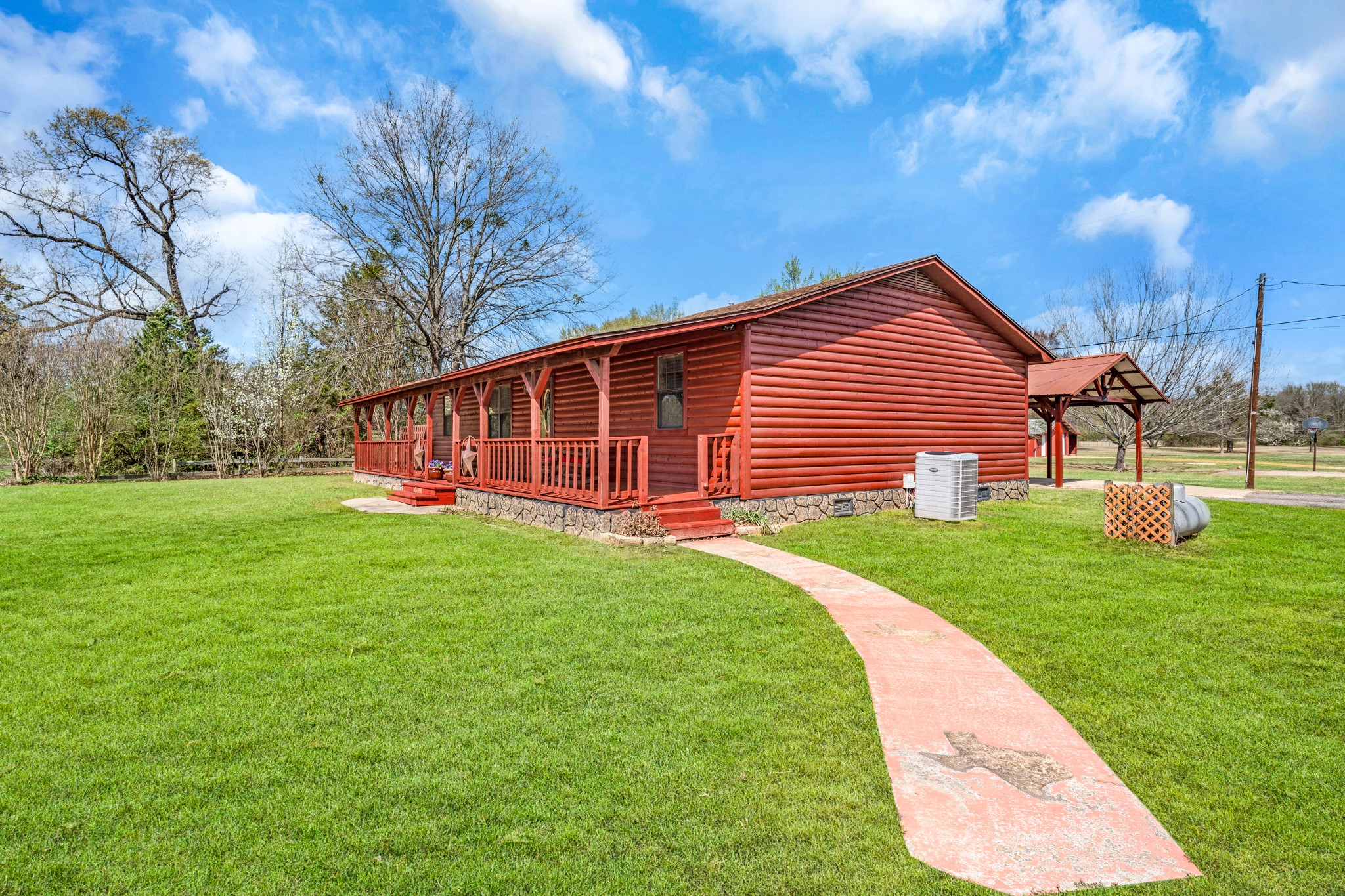 1151 Us Highway 67 E Mount Vernon TX 75457