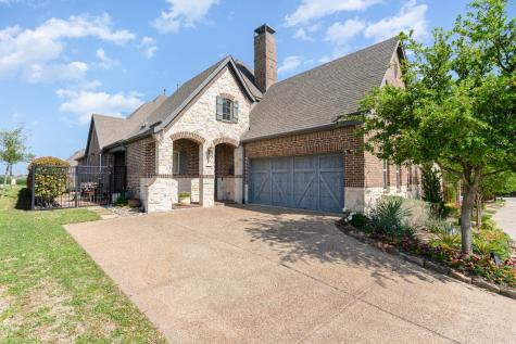 621 The Lakes Boulevard Lewisville TX 75056