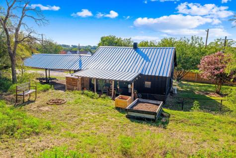 1550 S Stewart Street Azle TX 76020