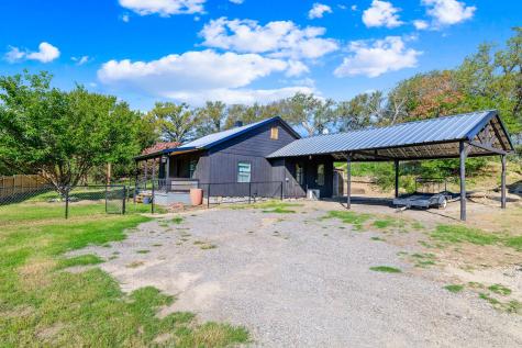 1550 S Stewart Street Azle TX 76020