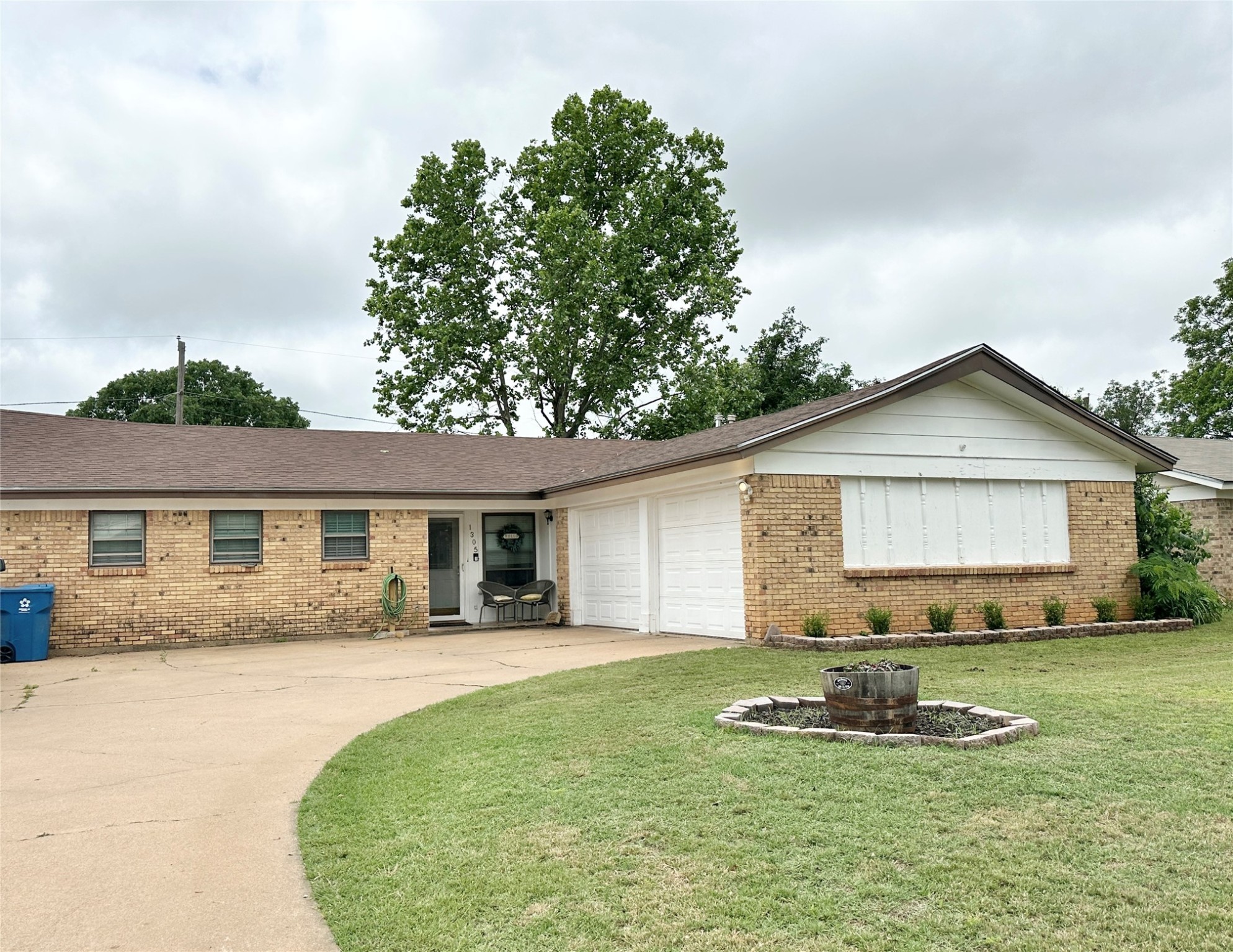1305 Renee Street Breckenridge TX 76424