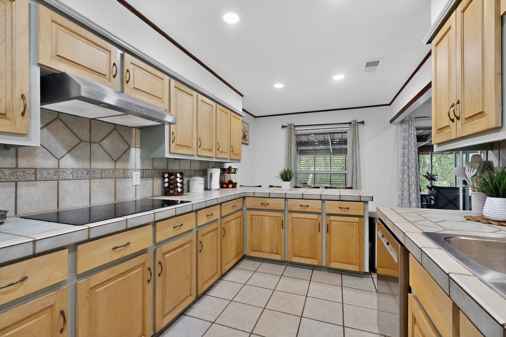 1413 Bowie Corsicana TX 75110