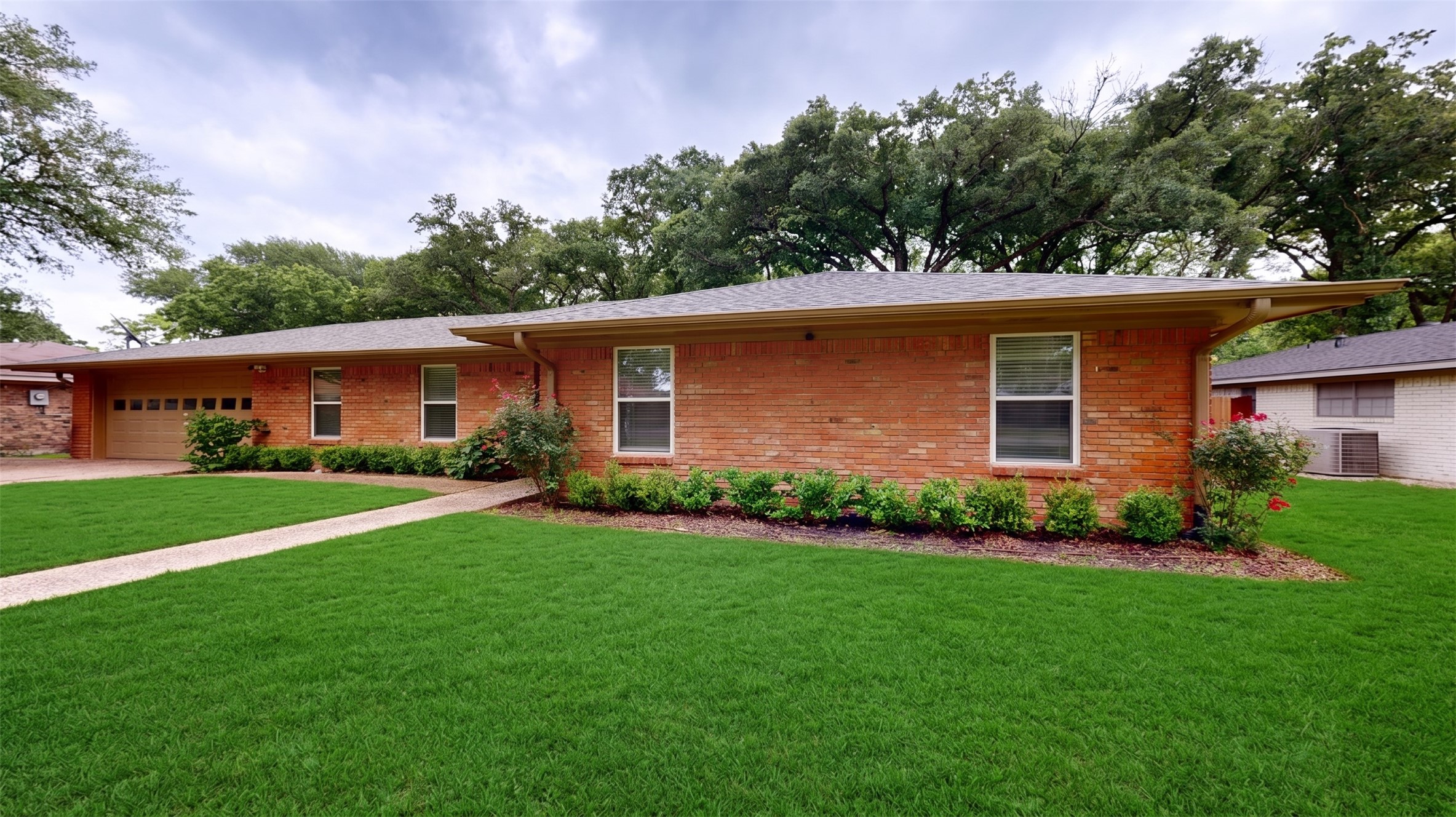 1413 Bowie Corsicana TX 75110