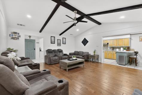 1413 Bowie Corsicana TX 75110