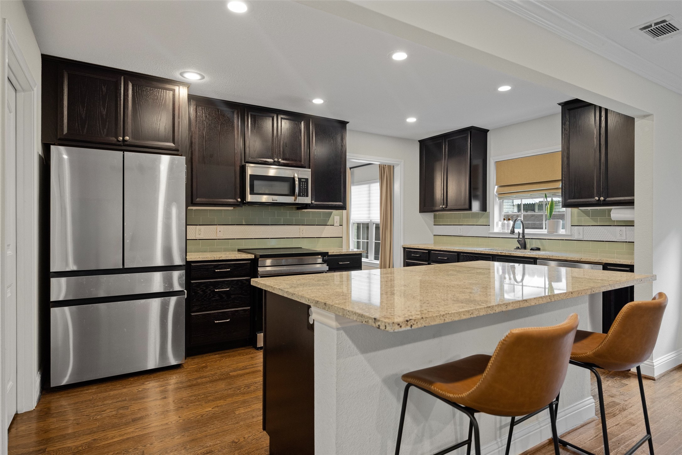 5947 Mercedes Avenue Dallas TX 75206