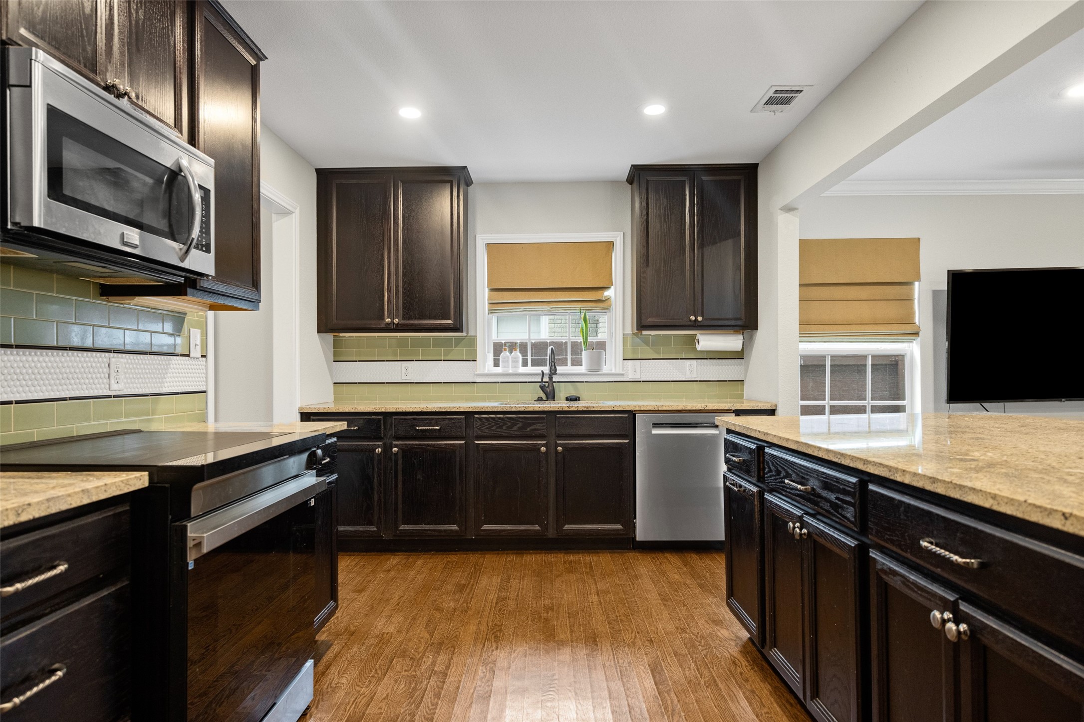5947 Mercedes Avenue Dallas TX 75206