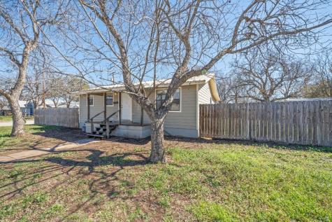 1300 Avenue C Brownwood TX 76801