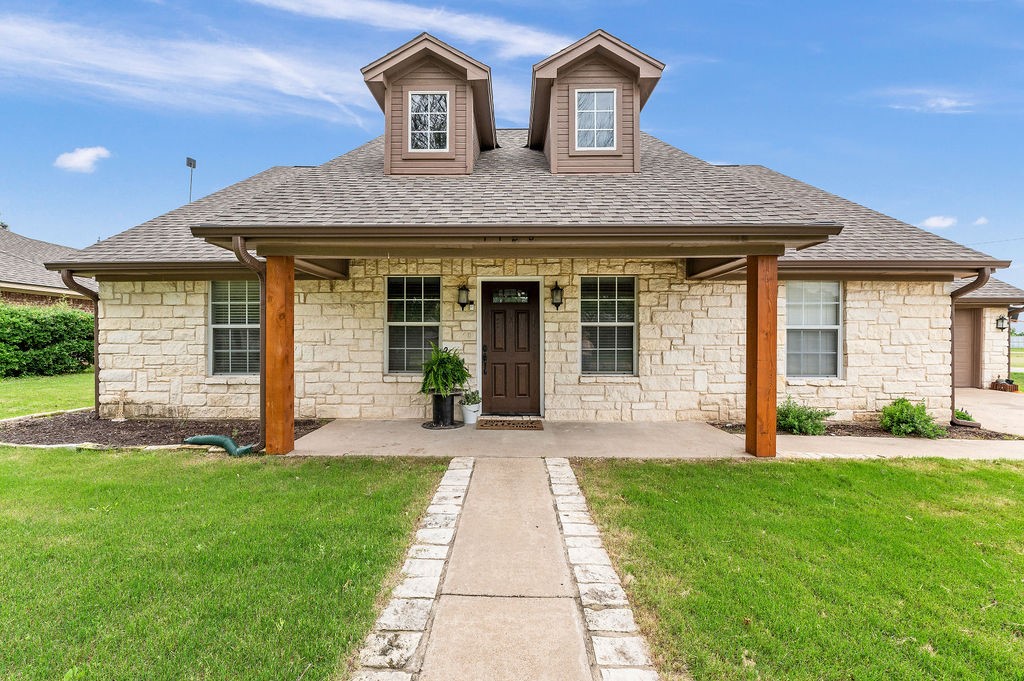 1103 S Marable Street West TX 76691