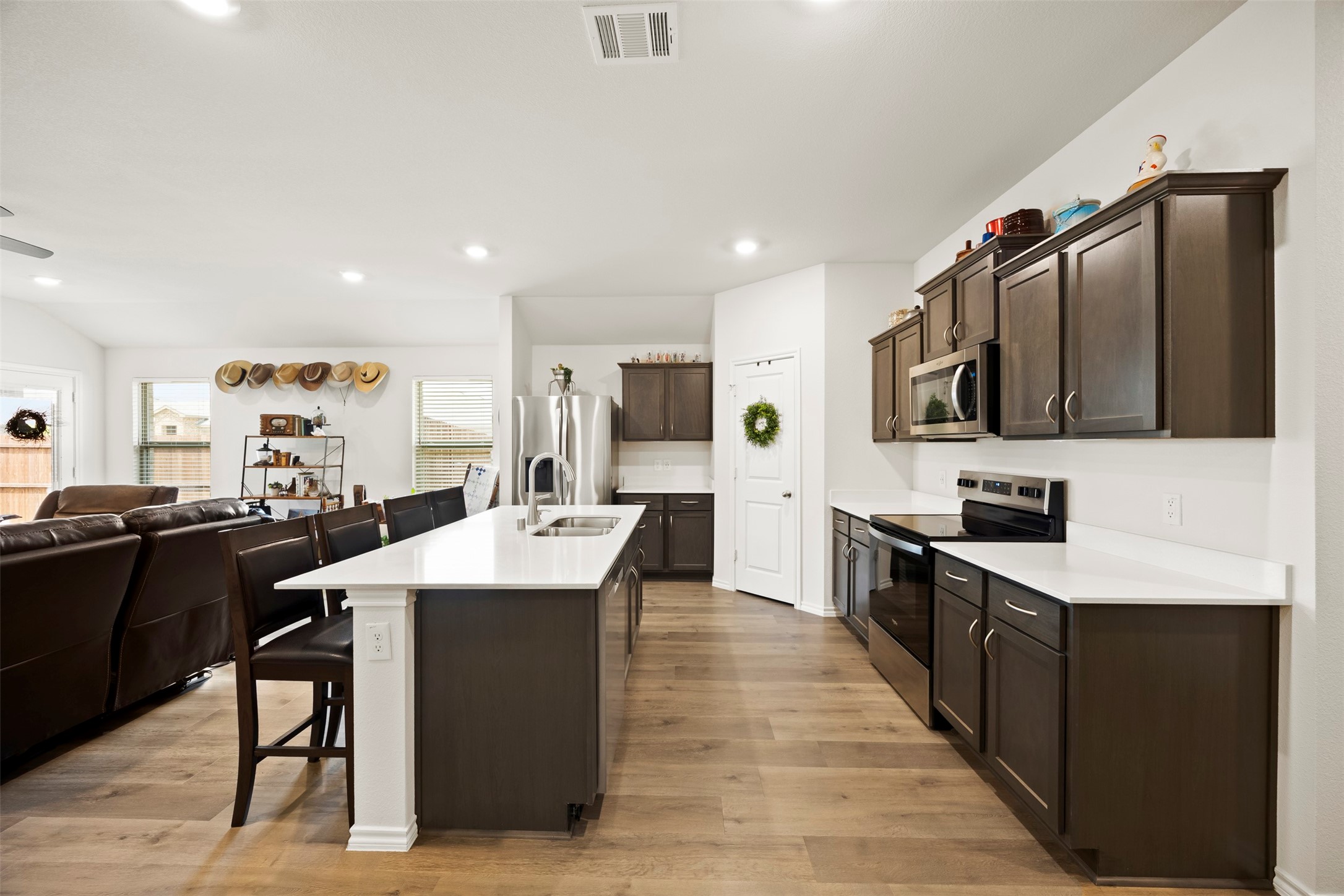 1625 Kirby Lane Lancaster TX 75146