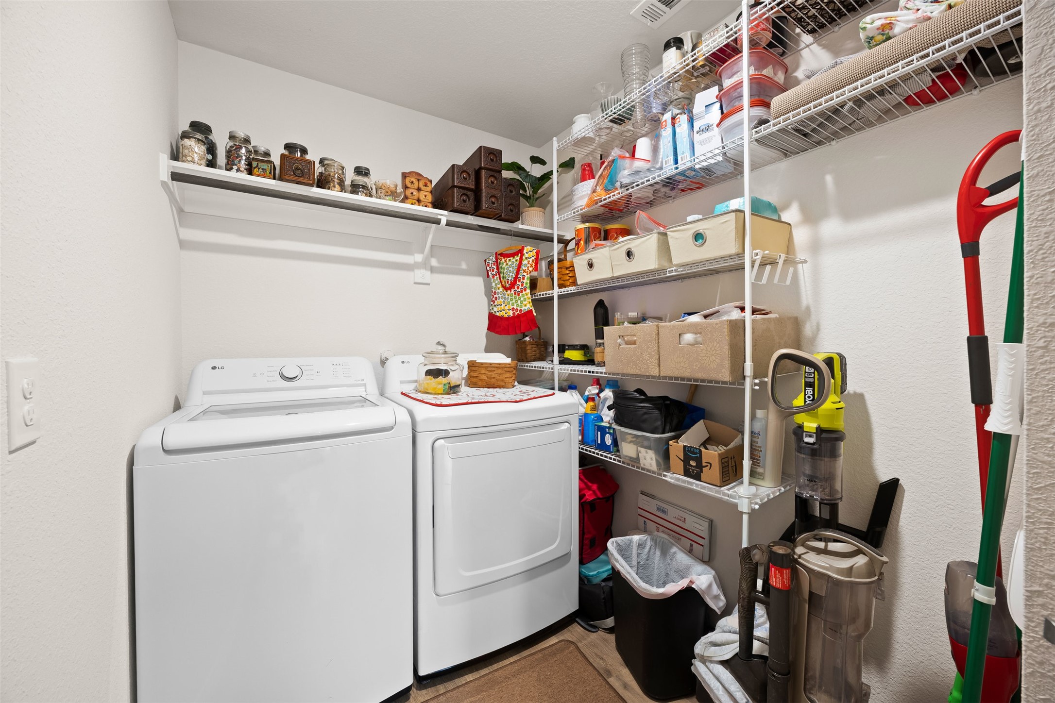 1625 Kirby Lane Lancaster TX 75146