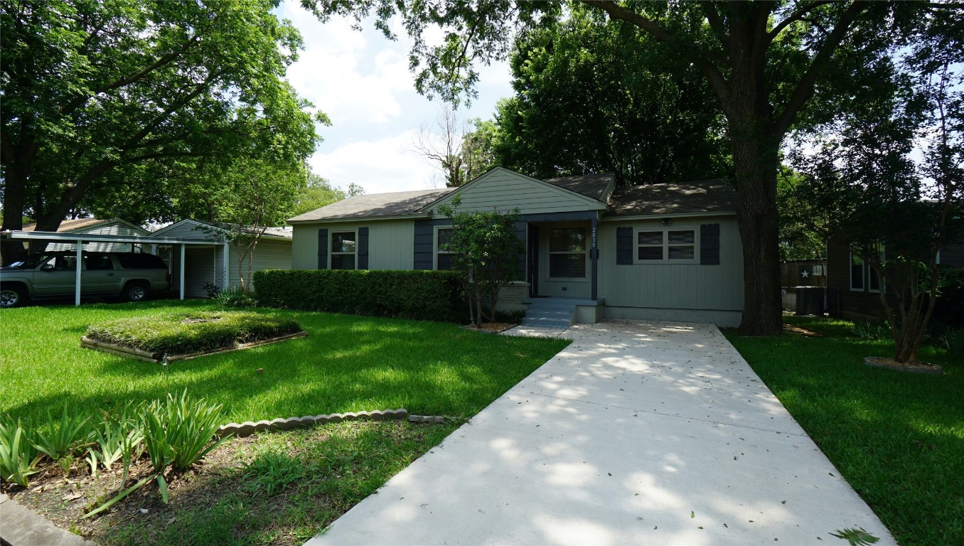 2820 Encino Drive Dallas TX 75228