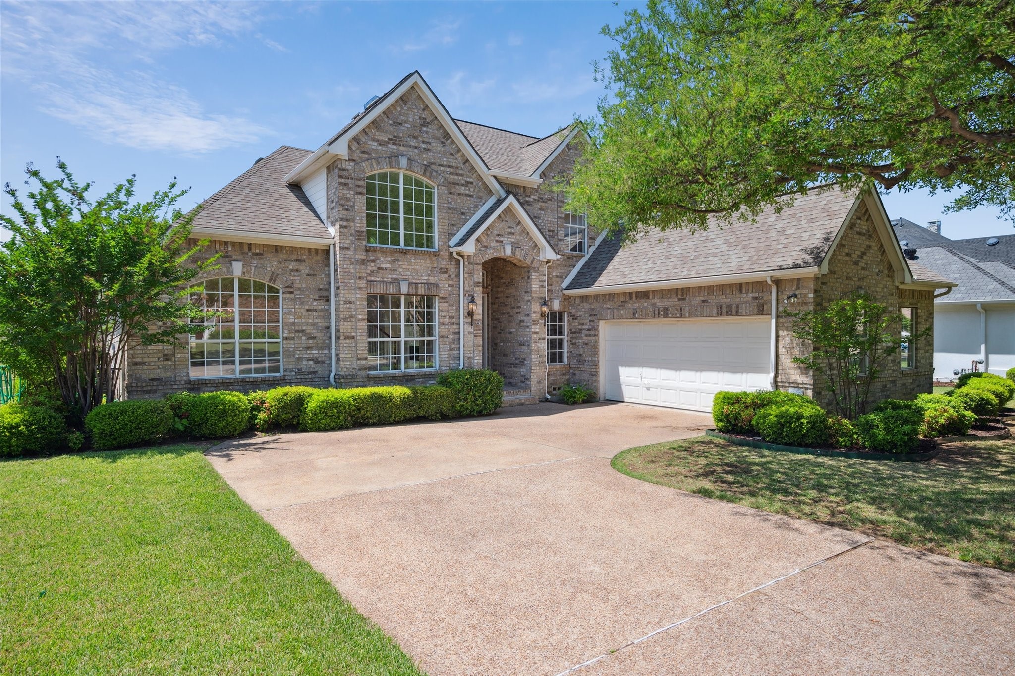 1912 Shumard Oak Lane Irving TX 75063
