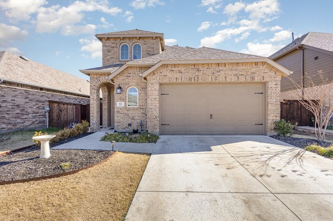 3512 Oak Leaf Court Aubrey TX 76227