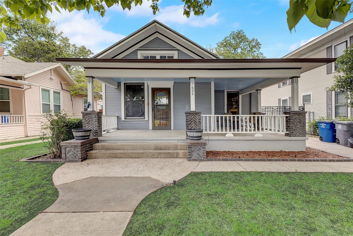 624 Woodlawn Avenue Dallas TX 75208