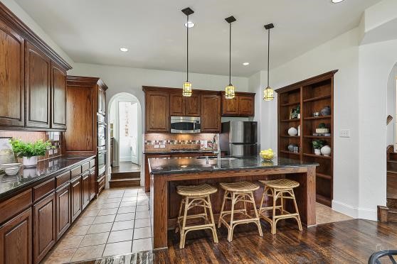 2201 Shakespeare Street Carrollton TX 75010