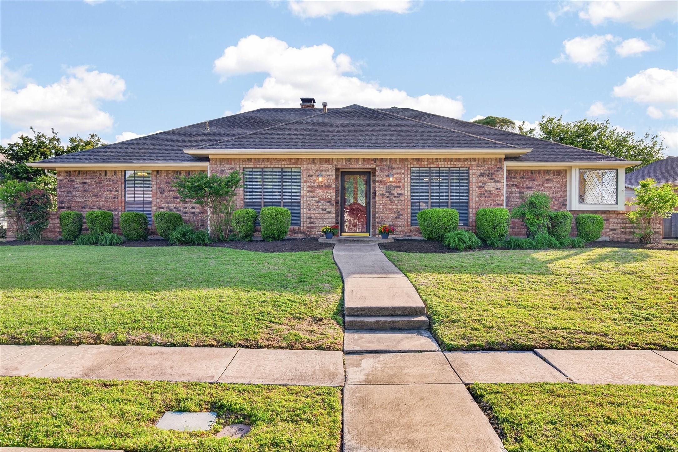 1838 Meadowview Drive Garland TX 75043
