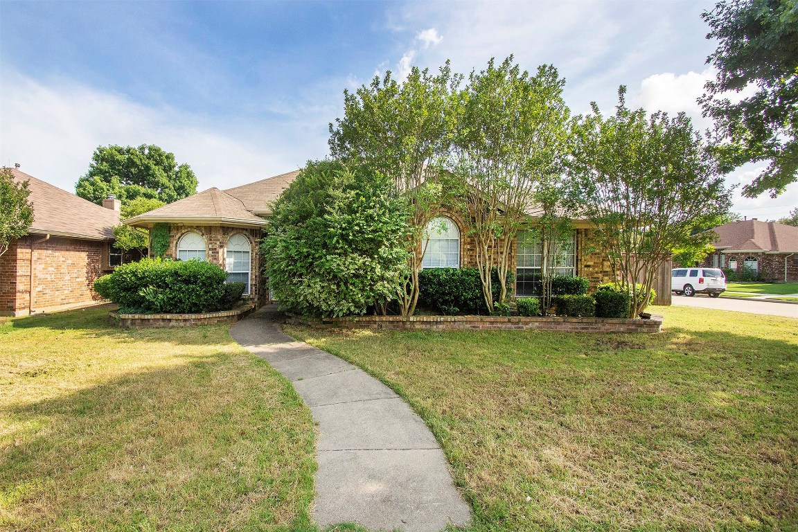 806 Weeping Willow Court Allen TX 75002