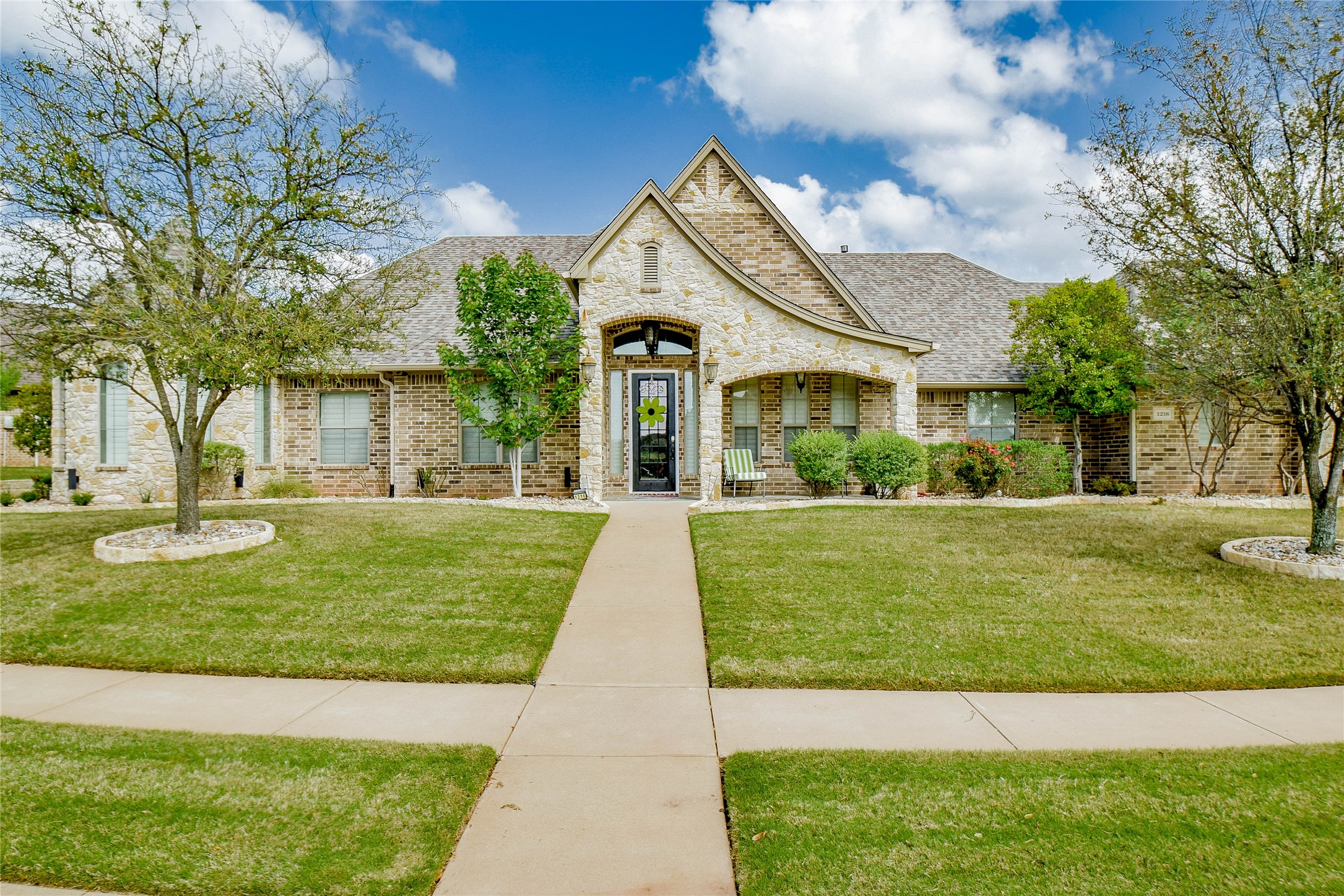 1216 Prestwick Court Granbury TX 76048