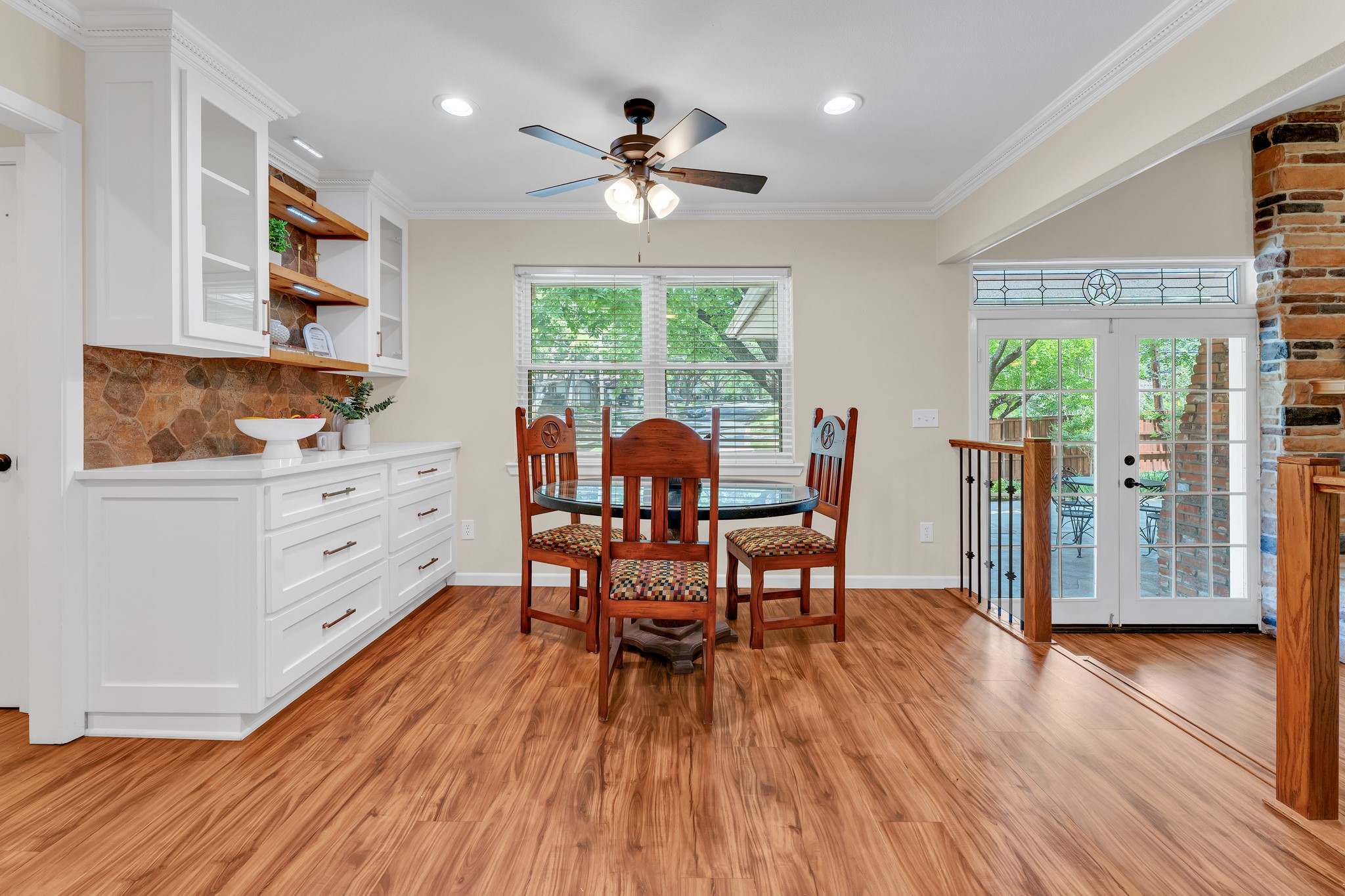 3908 Wildwood Euless TX 76040