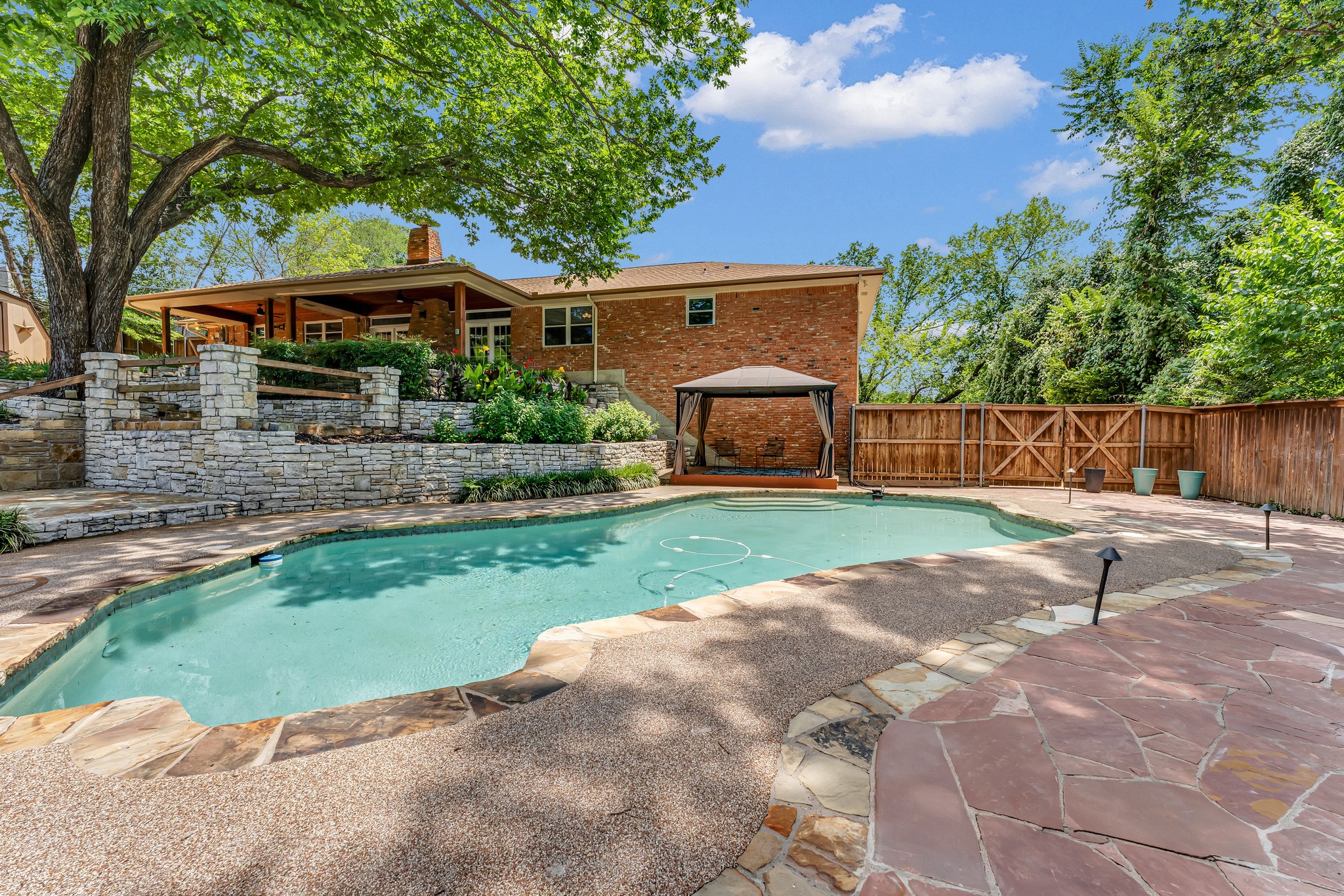 3908 Wildwood Euless TX 76040