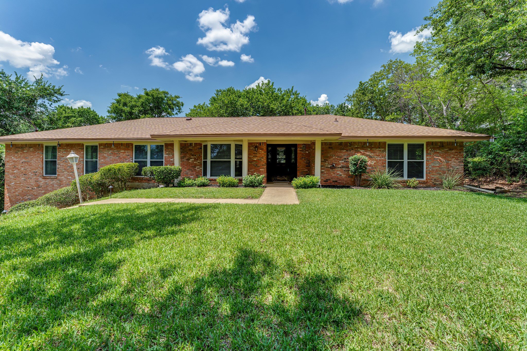 3908 Wildwood Euless TX 76040