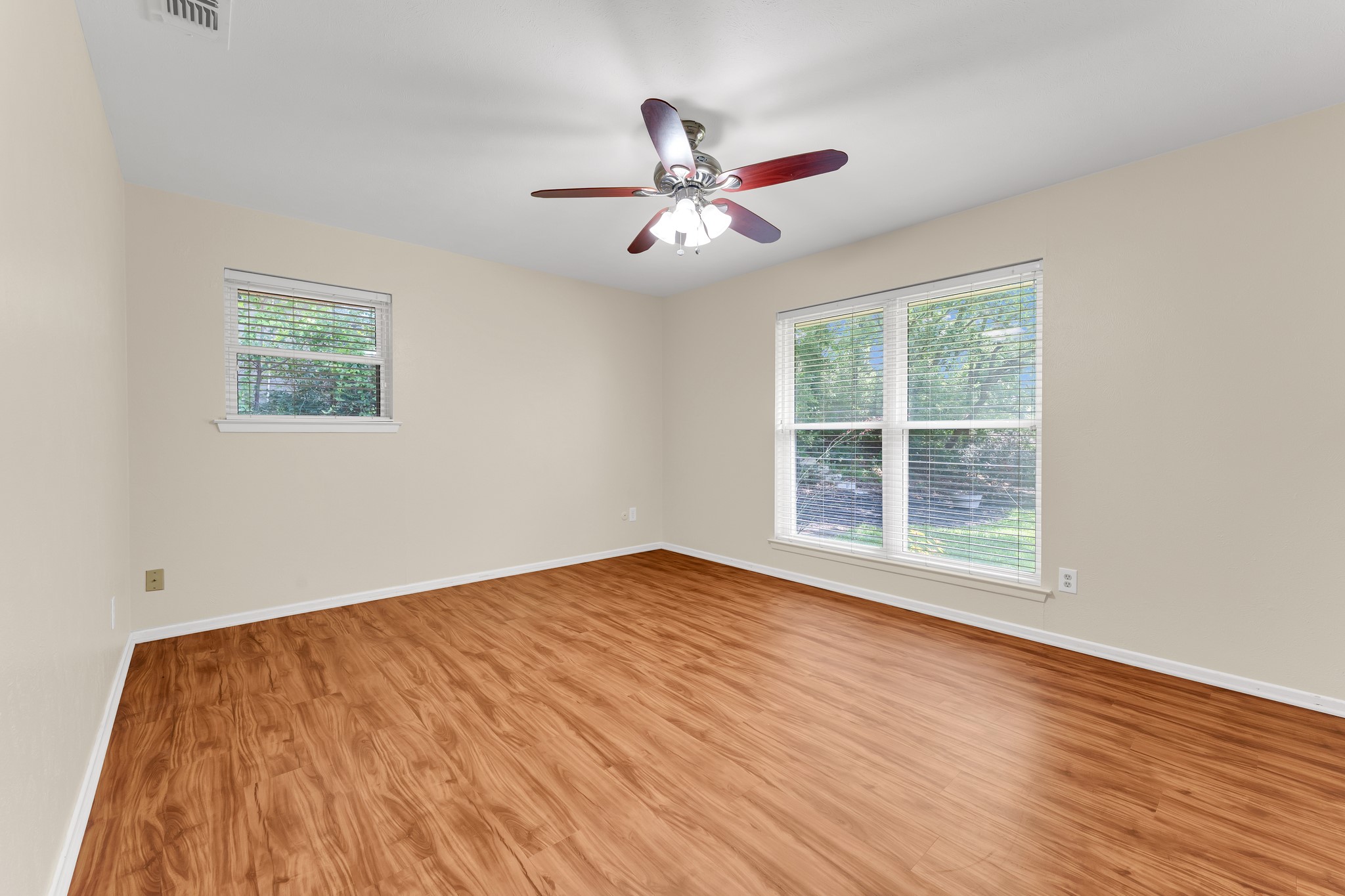 3908 Wildwood Euless TX 76040