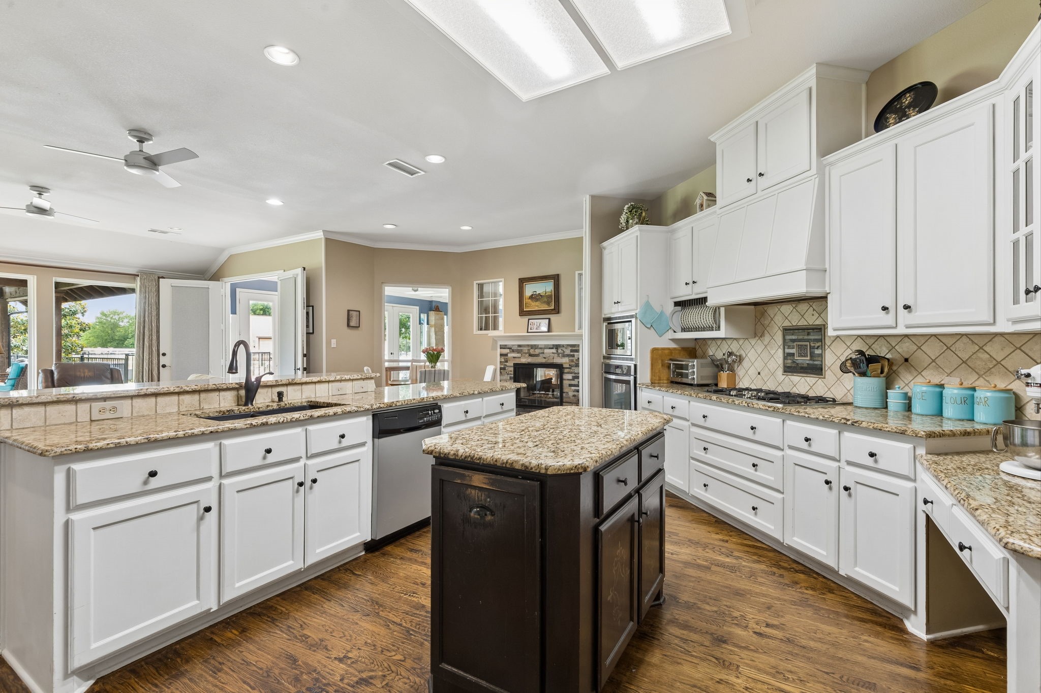 3807 Quail Hollow Street Celina TX 75009