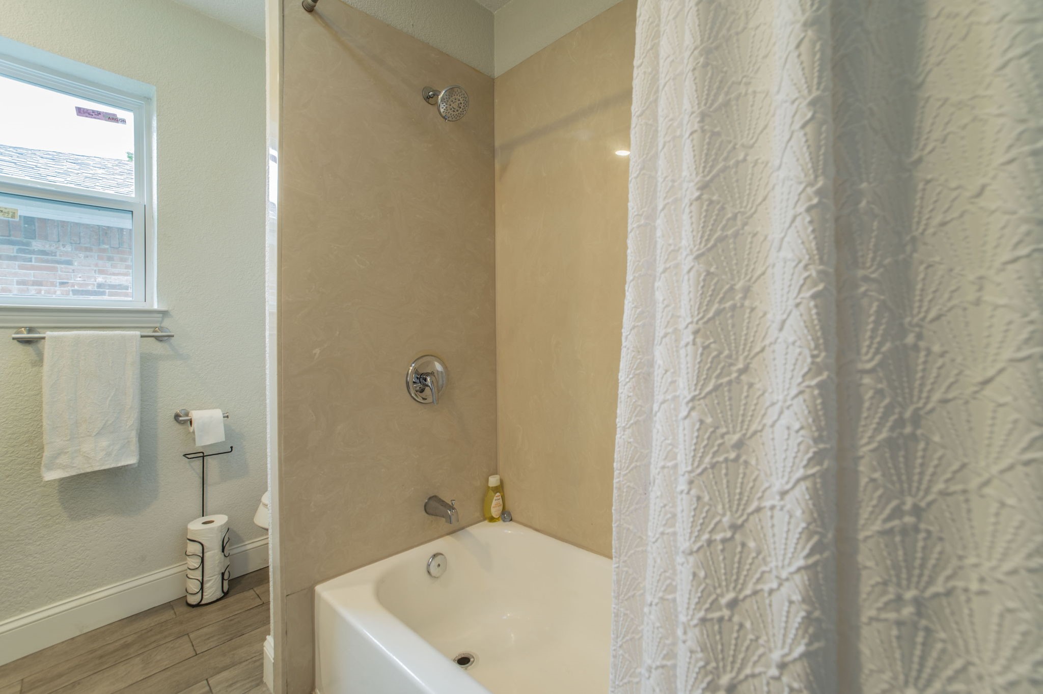 3901 Greensboro Circle Garland TX 75041