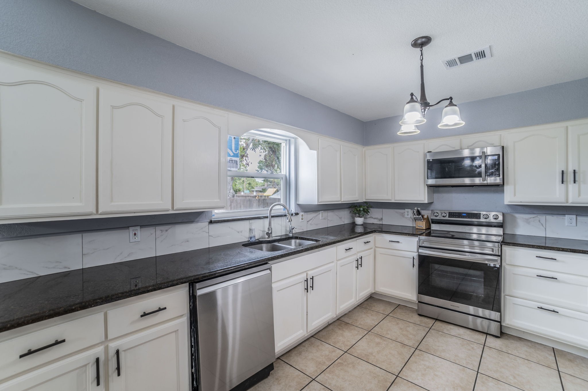 3901 Greensboro Circle Garland TX 75041