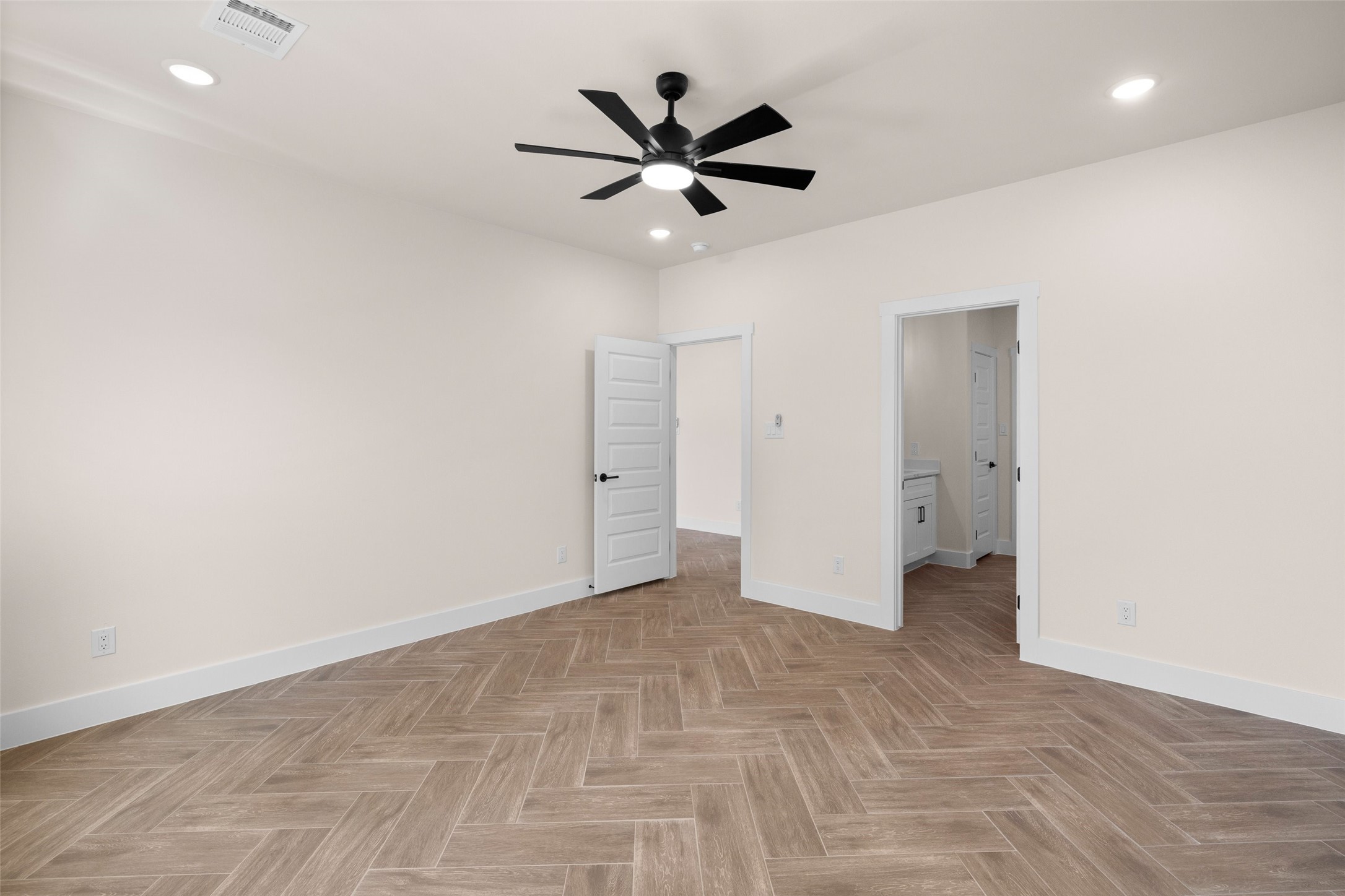 2418 Beverly Drive Granbury TX 76048