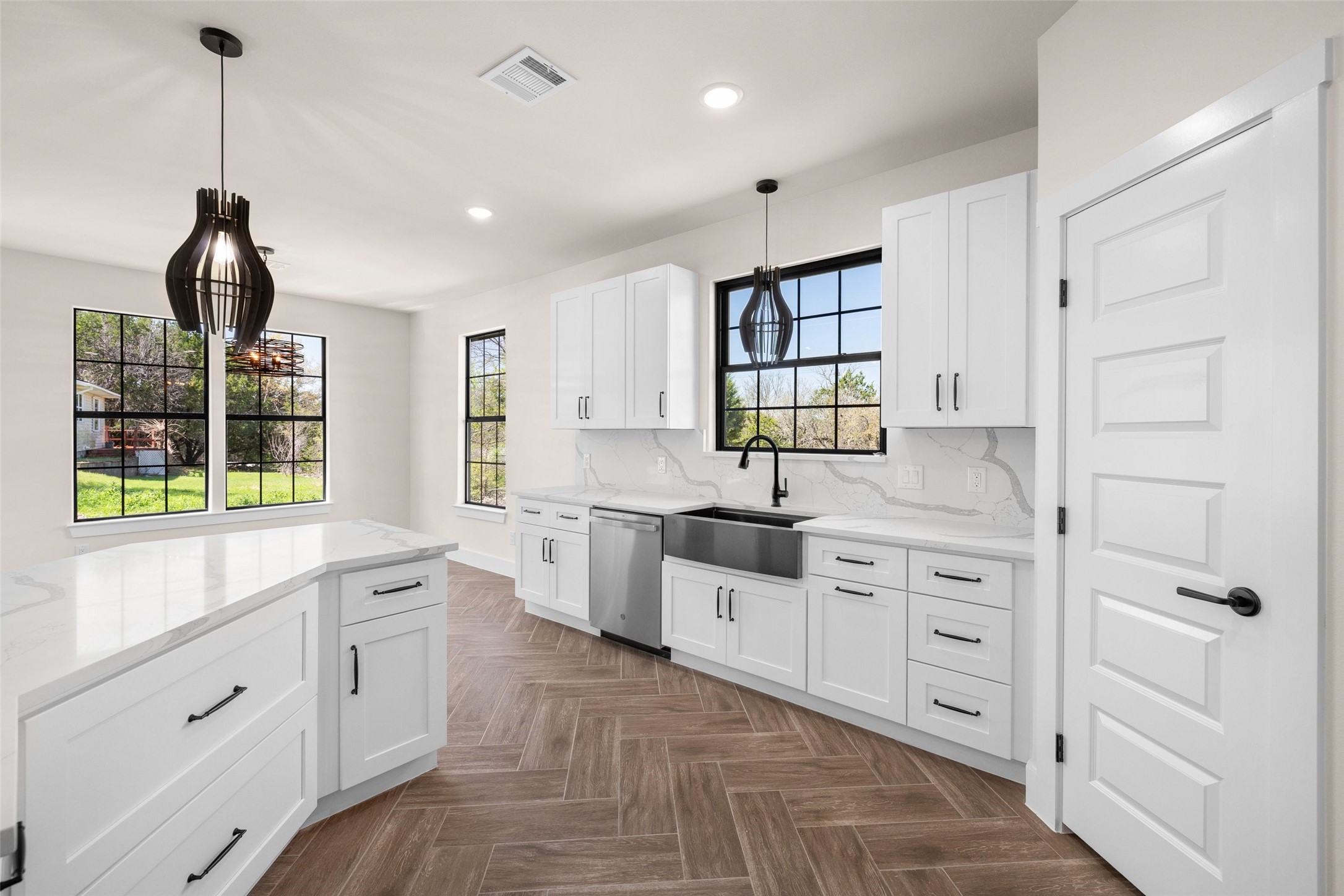 2418 Beverly Drive Granbury TX 76048