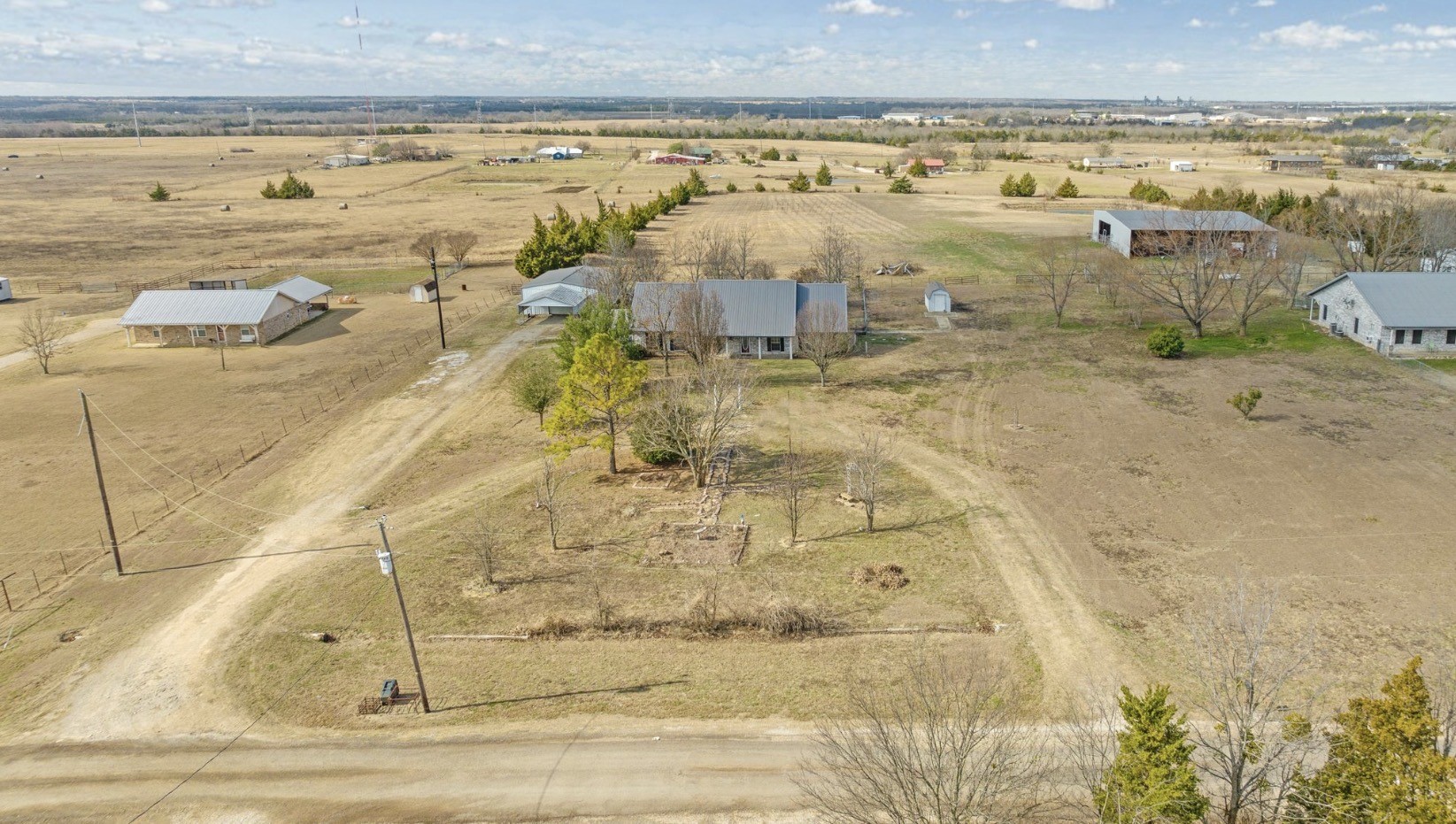 3754 County Road 11300 Paris TX 75462