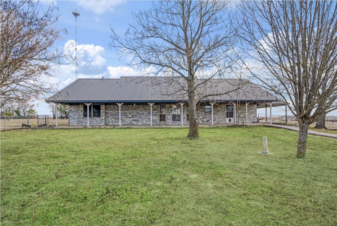 3754 County Road 11300 Paris TX 75462